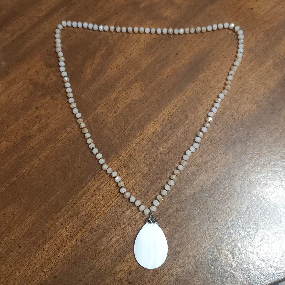 White Mother Of Pearl Shell Teardrop Pendant Glass Bead Necklace Knotted Boho